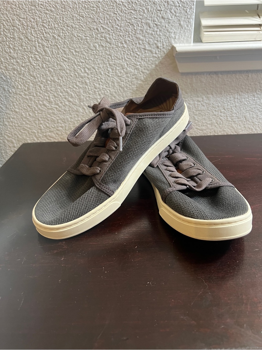 OluKai Pehuea Li Grey Lace Up Sneakers Comfort Casual Walking Shoes Womens 8